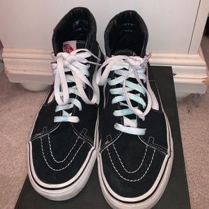 Vans SK8-HI Black/White Size: 7M/8.5W